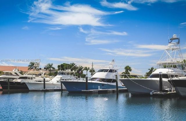 1030 Us Highway 1 112, North Palm Beach, FL 33408