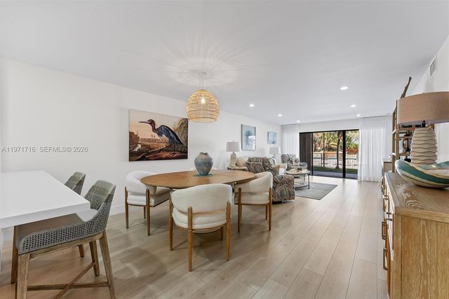 1030 Us Highway 1 112, North Palm Beach, FL 33408