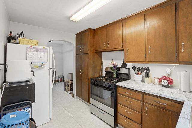 201 17 Street, East Moline, IL 61244