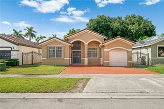 15470 SW 41st Ter, Miami, FL 33185