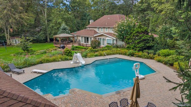 75 Belvedere Drive, Syosset, NY 11791