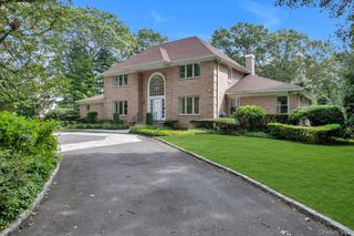 75 Belvedere Drive, Syosset, NY 11791