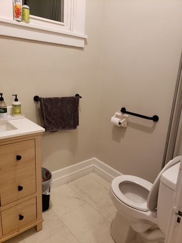 126 Main St, Connoquenessing Boro, PA 16027