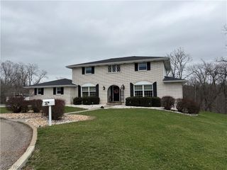 172 Selma Drive, Wintersville, OH 43953