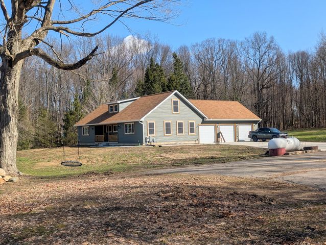 12500 11 Mile Road, Emmett Twp, MI 49033