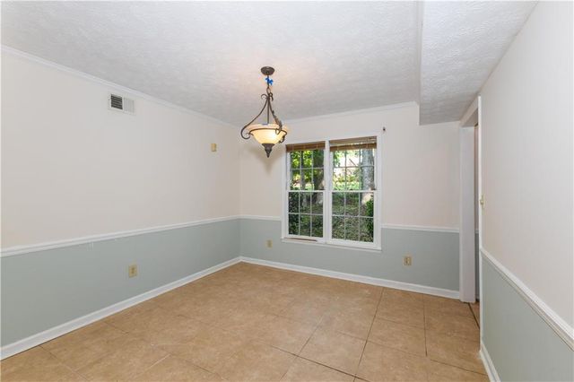 140 Windsor Drive, Fayetteville, GA 30215
