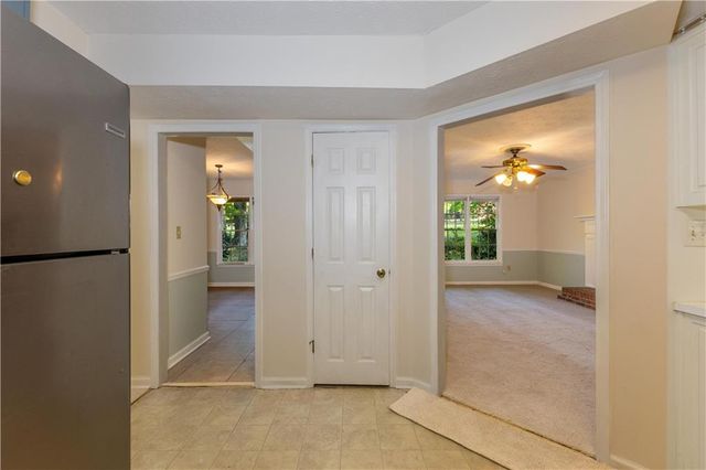 140 Windsor Drive, Fayetteville, GA 30215