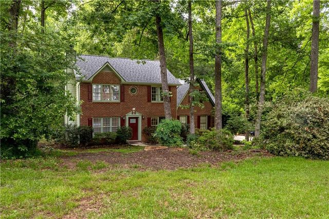 140 Windsor Drive, Fayetteville, GA 30215