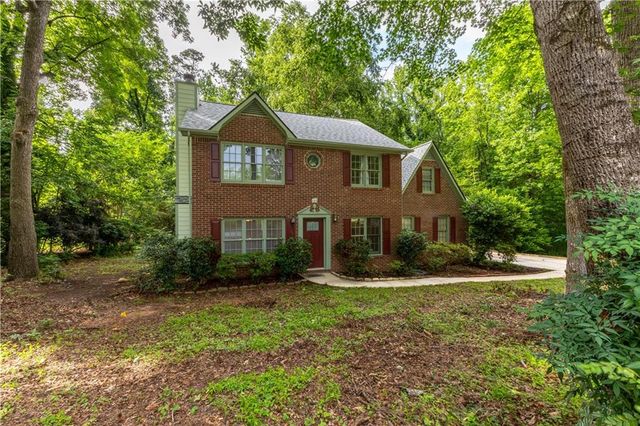 140 Windsor Drive, Fayetteville, GA 30215