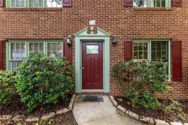 140 Windsor Drive, Fayetteville, GA 30215
