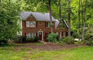 140 Windsor Drive, Fayetteville, GA 30215