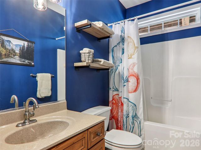 74 Woodson Drive, Mars Hill, NC 28754