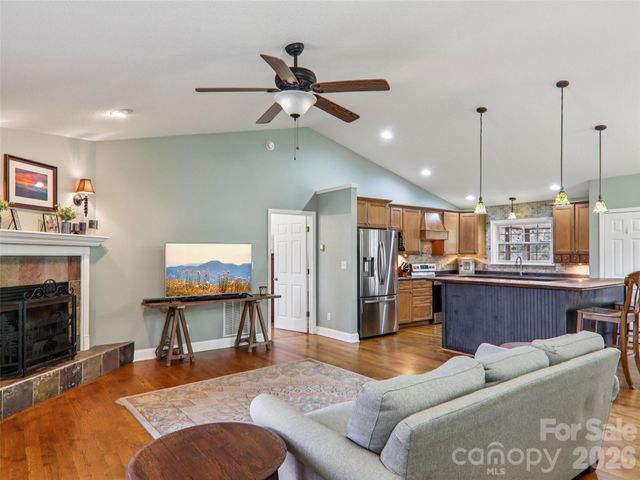 74 Woodson Drive, Mars Hill, NC 28754