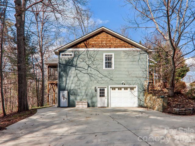 74 Woodson Drive, Mars Hill, NC 28754