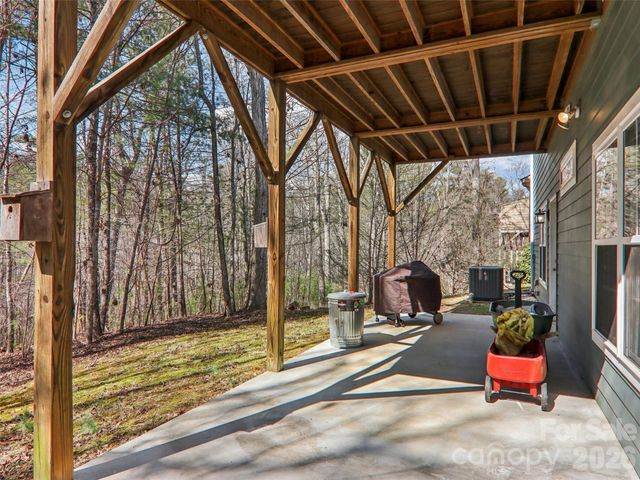 74 Woodson Drive, Mars Hill, NC 28754