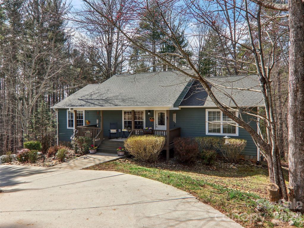 74 Woodson Drive, Mars Hill, NC 28754