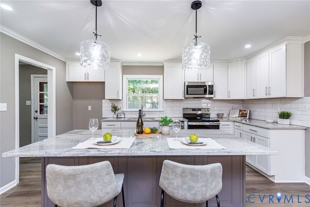 3337 Oak Meadow Ln, Midlothian, VA 23112