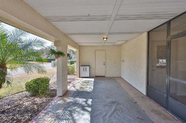 2035 HAMPSTEAD CIRCLE, Sun City Center, FL 33573