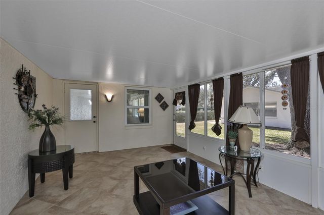 2035 HAMPSTEAD CIRCLE, Sun City Center, FL 33573