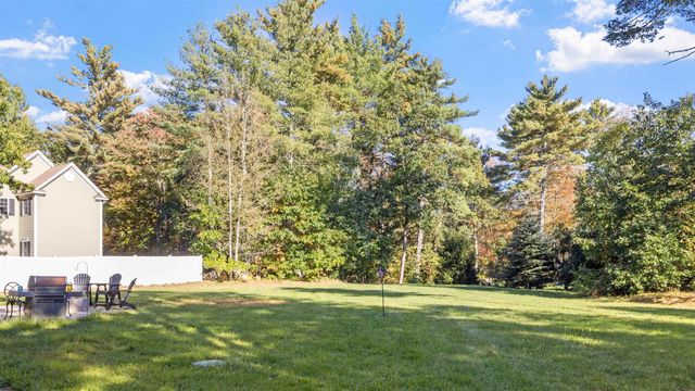 59 Hawthorne Drive, Auburn, NH 03032