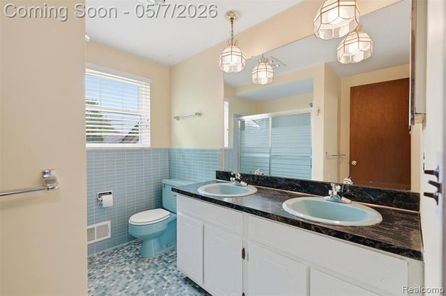 3545 Willow Street, Dearborn, MI 48124