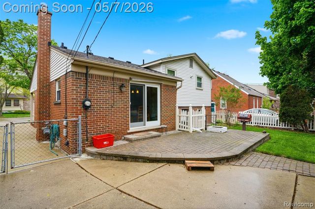 3545 Willow Street, Dearborn, MI 48124