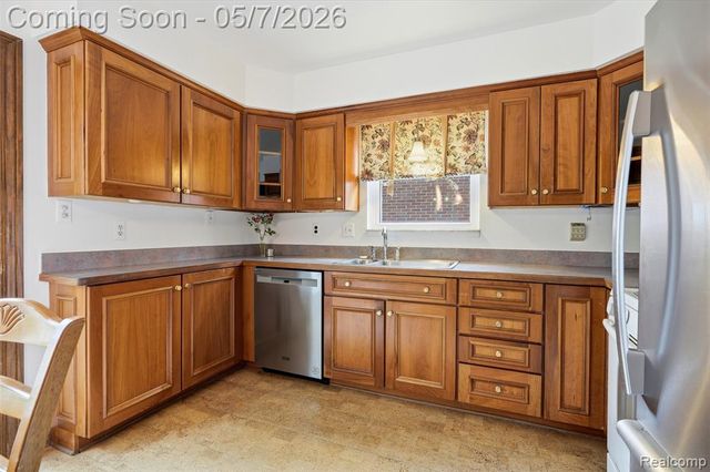 3545 Willow Street, Dearborn, MI 48124