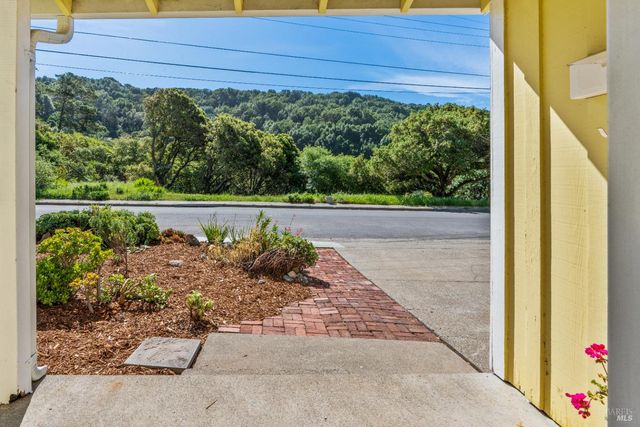 66 Sonora Way, Corte Madera, CA 94925
