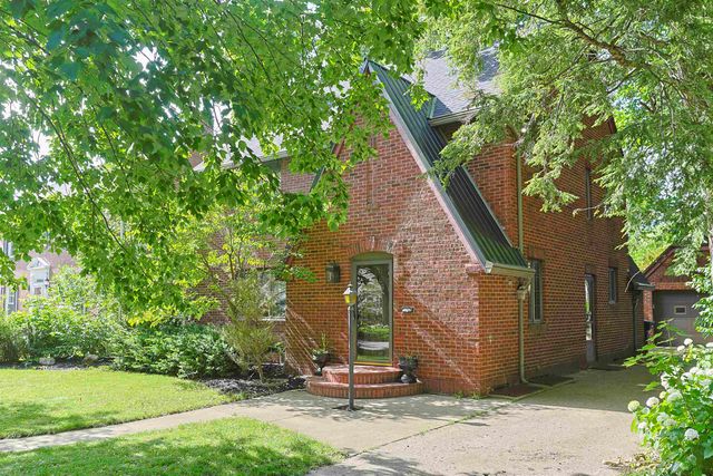 1315 Sunnymede Avenue, South Bend, IN 46615