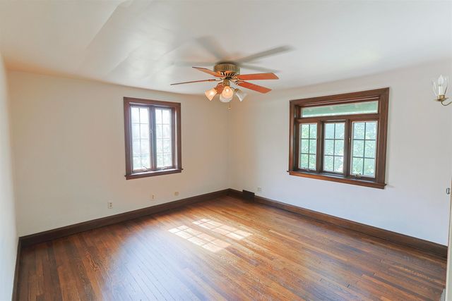 1315 Sunnymede Avenue, South Bend, IN 46615