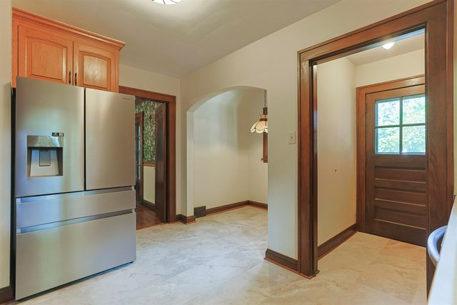 1315 Sunnymede Avenue, South Bend, IN 46615