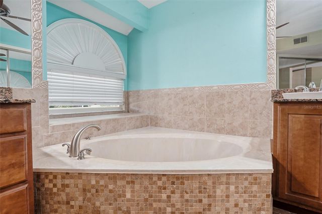 2715 MOCK ORANGE COURT, Valrico, FL 33594