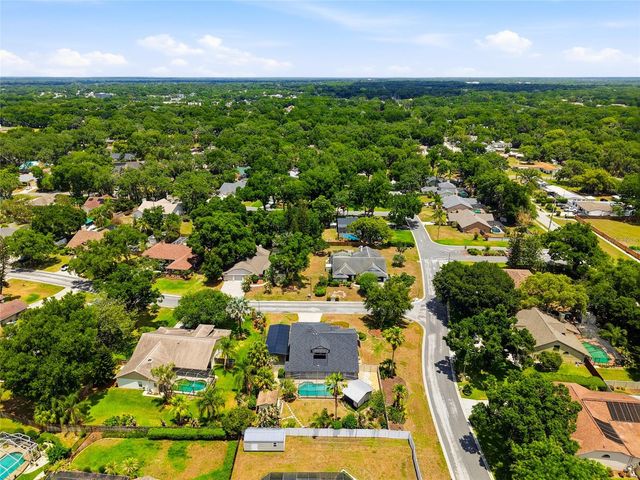 2715 MOCK ORANGE COURT, Valrico, FL 33594