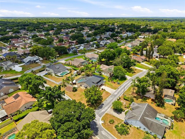 2715 MOCK ORANGE COURT, Valrico, FL 33594