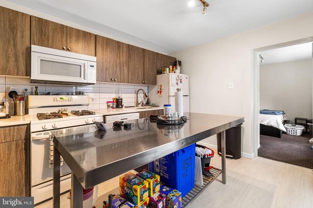 1152 S 11TH ST, Philadelphia, PA 19147