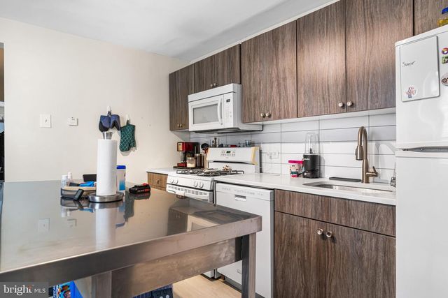 1152 S 11TH ST, Philadelphia, PA 19147