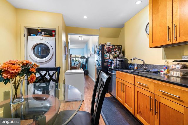 1152 S 11TH ST, Philadelphia, PA 19147