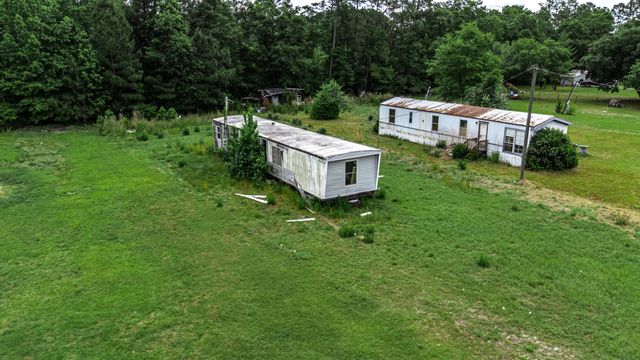 1568 Kingcrest Dr., Loris, SC 29569