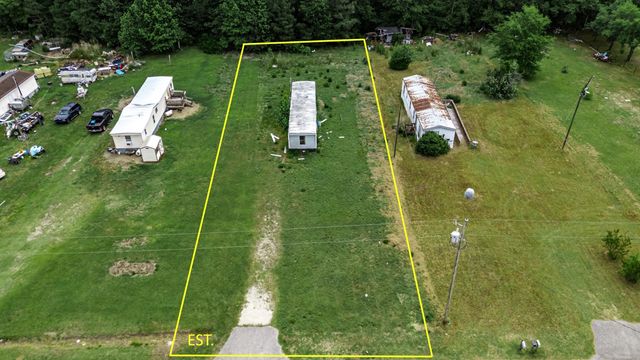 1568 Kingcrest Dr., Loris, SC 29569