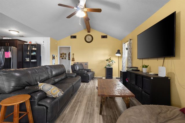 316 Hickorywood Street, Azle, TX 76020