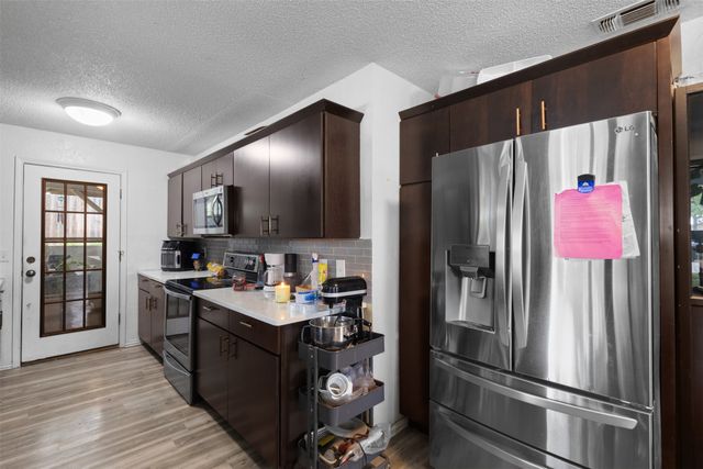 316 Hickorywood Street, Azle, TX 76020