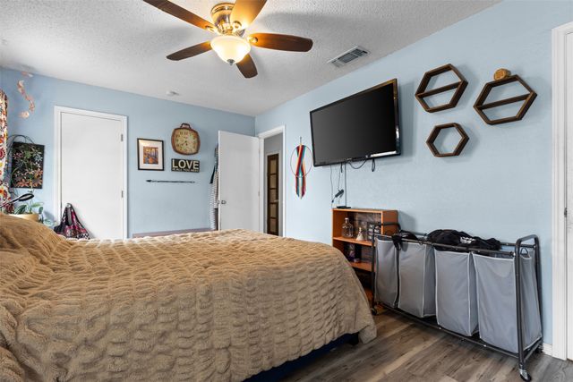 316 Hickorywood Street, Azle, TX 76020