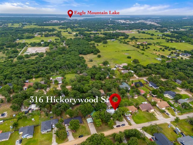 316 Hickorywood Street, Azle, TX 76020
