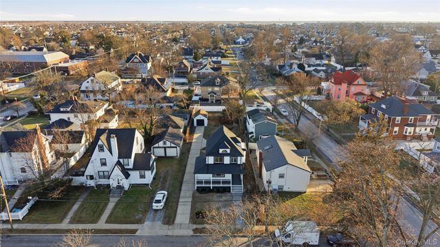 135 Whaley Street, Freeport, NY 11520