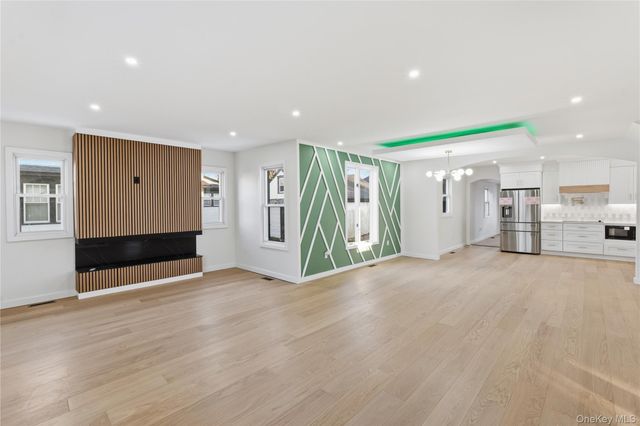 135 Whaley Street, Freeport, NY 11520