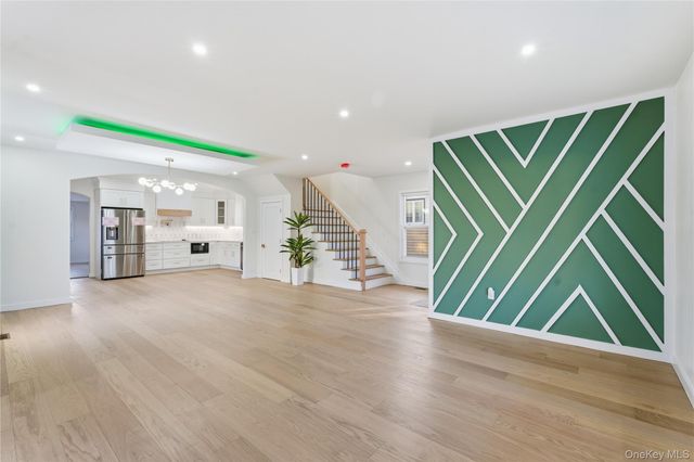 135 Whaley Street, Freeport, NY 11520