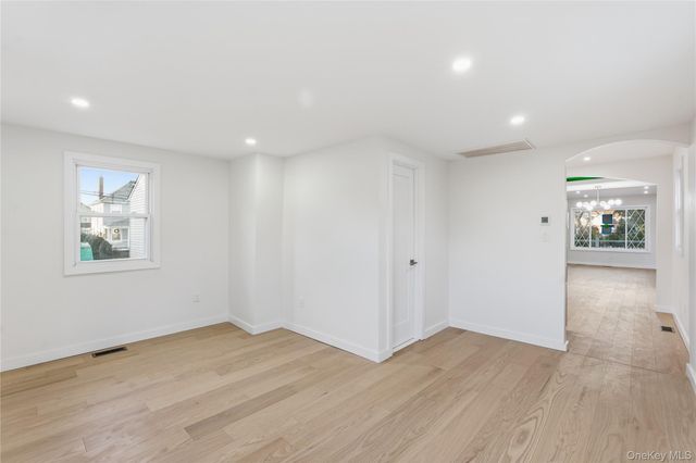 135 Whaley Street, Freeport, NY 11520