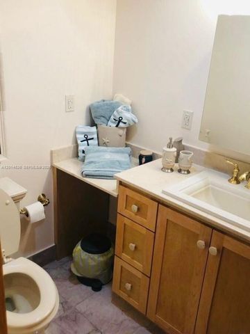2780 NE 183rd St PH01, Aventura, FL 33160