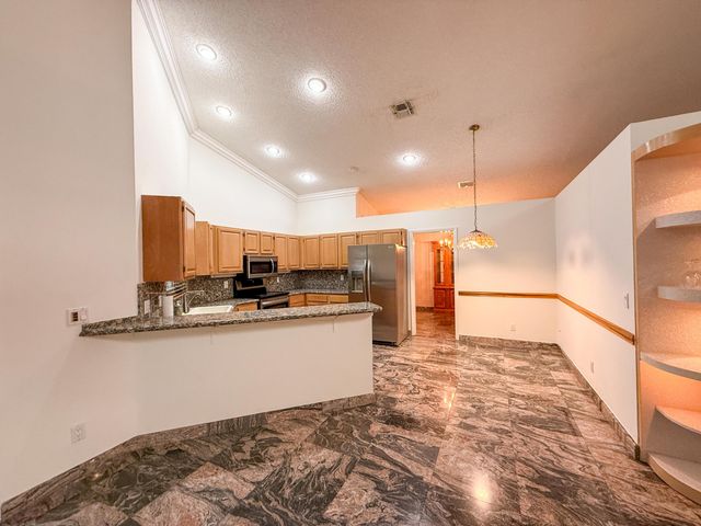 3104 Peachtree Circle, Davie, FL 33328