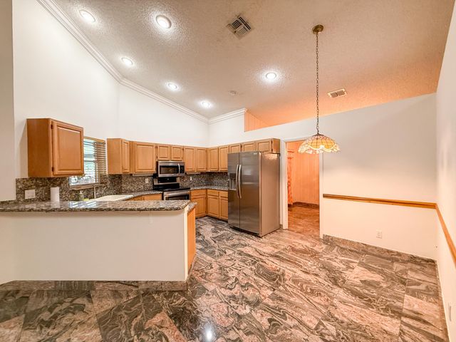 3104 Peachtree Circle, Davie, FL 33328